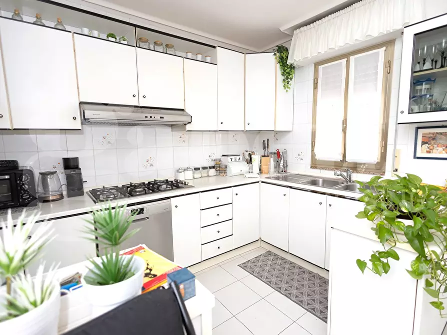 Immagine 9 di Appartamento in vendita  in Via Madrid, 0 a Ragusa