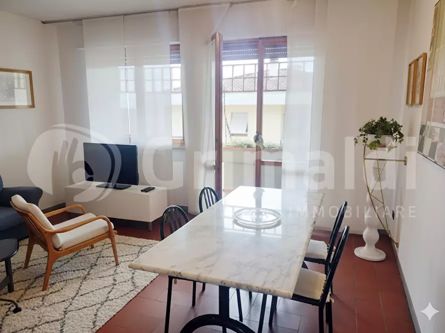 Immagine 3 di Appartamento in vendita  in Via SAN VITALE, 43 a Massa