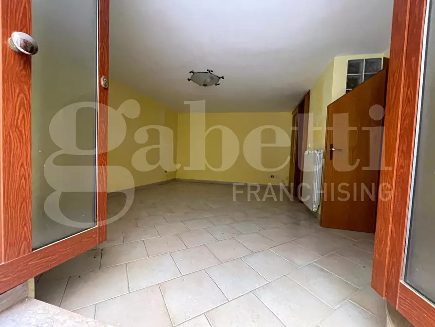 Immagine 2 di Appartamento in vendita  in Vico X Via Indipendenza, s.n.c a Gaeta