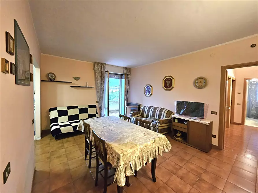 Immagine 4 di Appartamento in vendita  in Via PULICHE, 225 a Massa