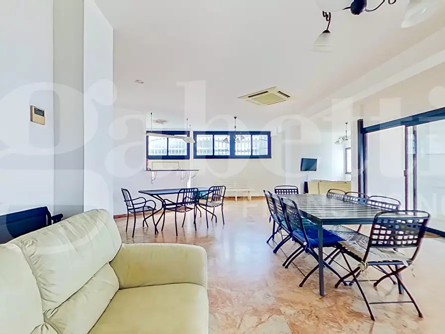 Immagine 21 di Villa in vendita  in Via dei cavalli marini VISTA MARE, 108 a Ardea