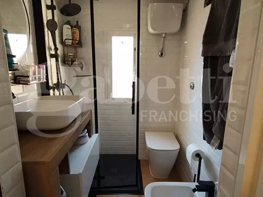 Immagine 6 di Appartamento in vendita  in Via delle Palme, 87 a Roma