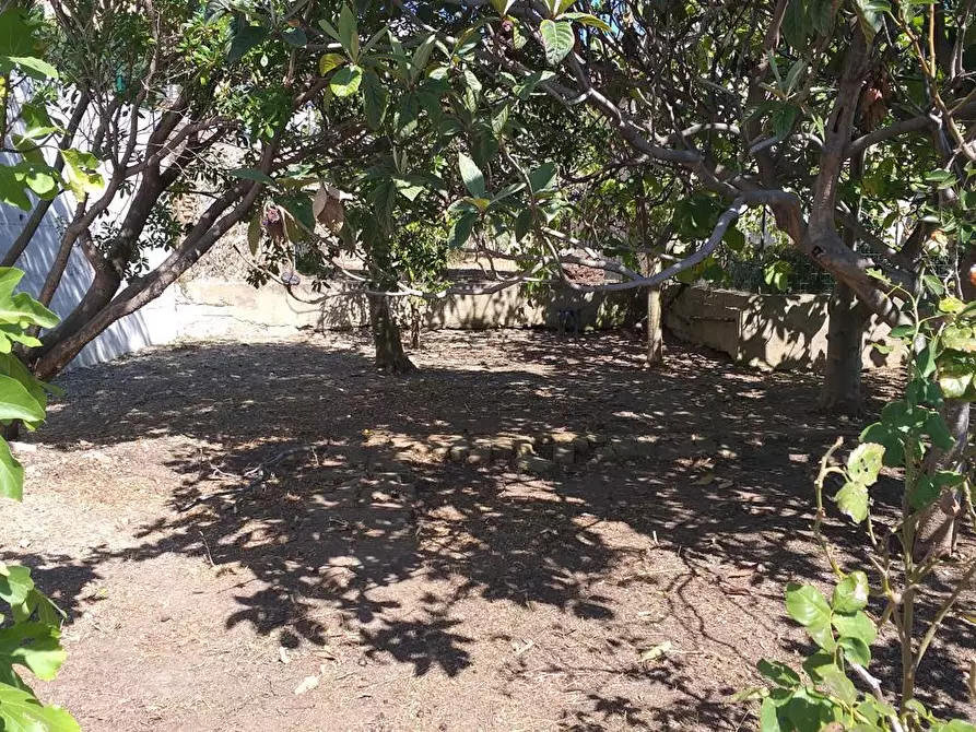 Immagine 27 di Rustico / casale in vendita  in Via R.Margherita, 27 a Messina