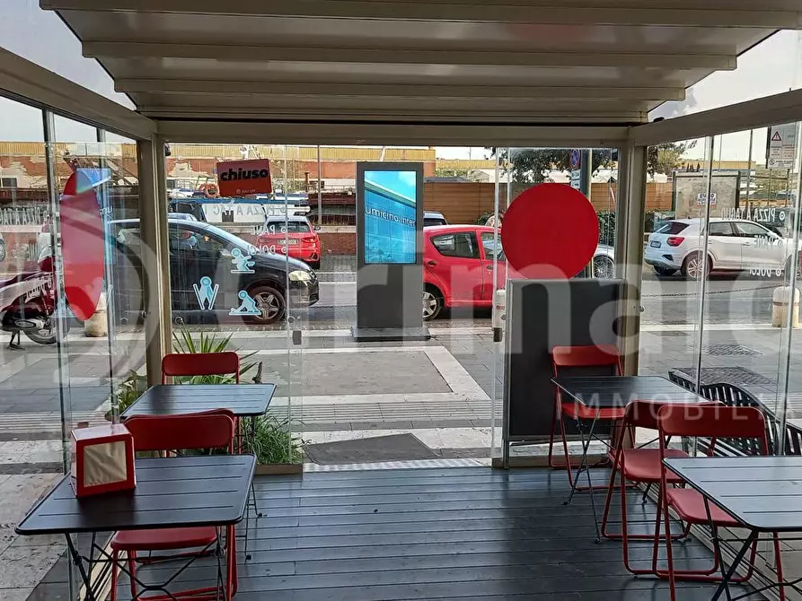 Immagine 4 di Attività commerciale in vendita  in Via della Torre Clementina, 52 a Fiumicino
