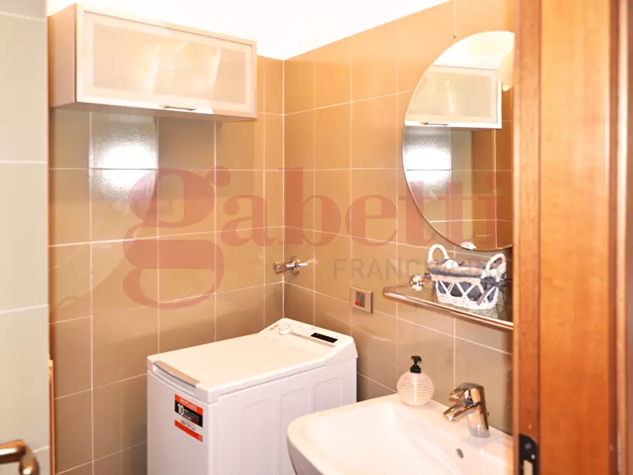 Immagine 9 di Appartamento in vendita  in Via Locatelli, 23 a Alzano Lombardo