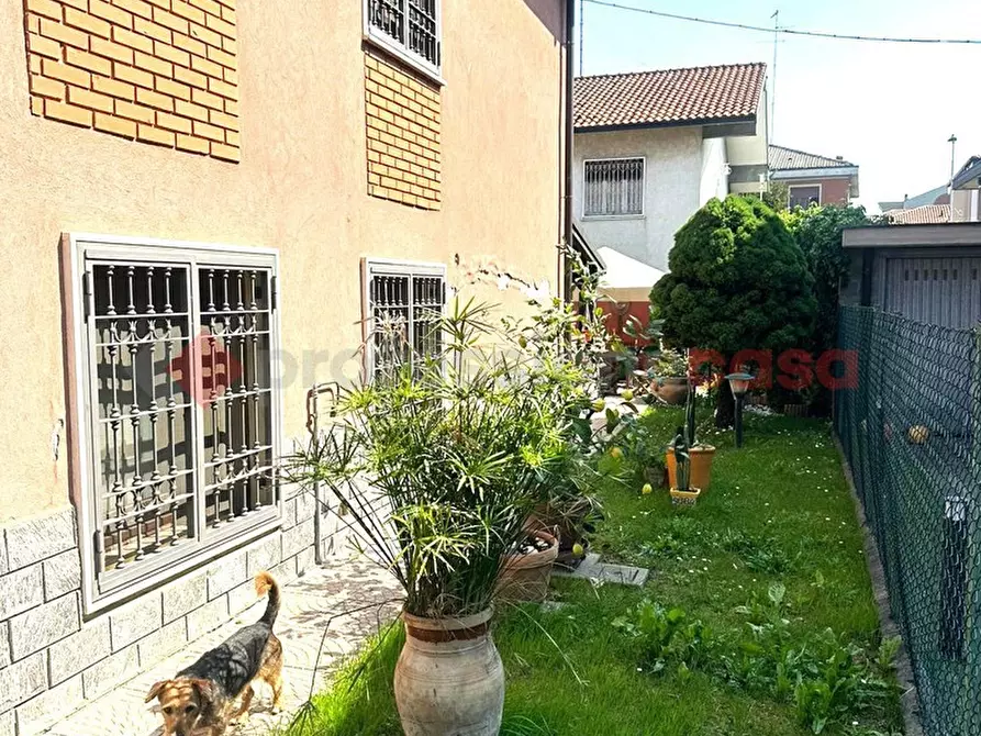 Immagine 6 di Appartamento in vendita  in Via cavour, 8 a Locate Di Triulzi