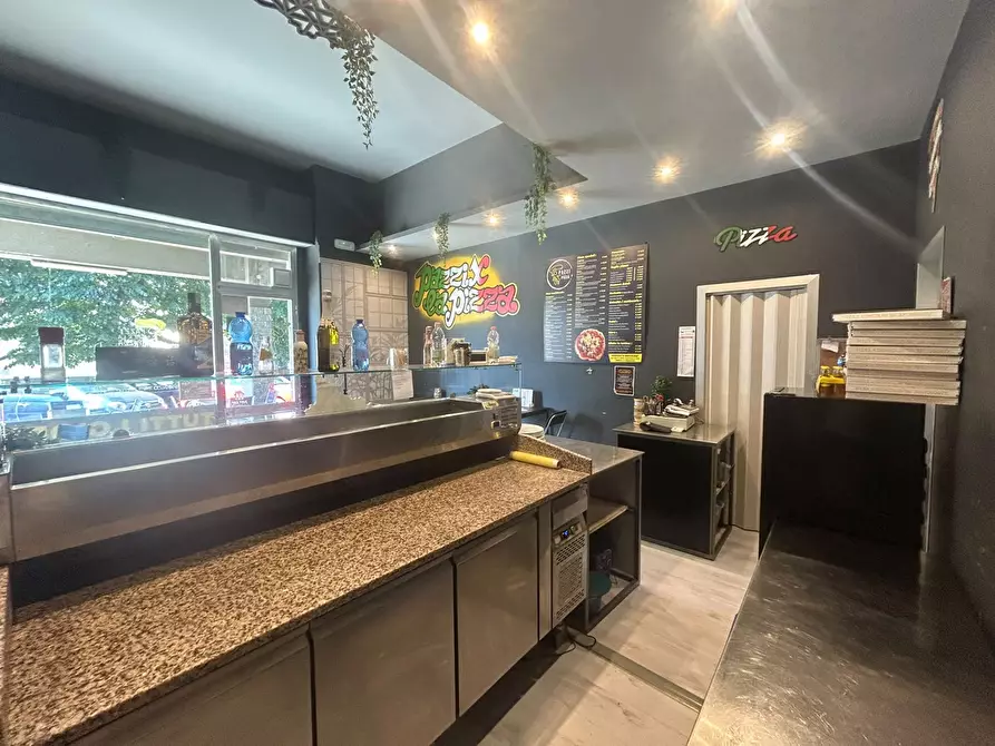 Immagine 11 di Attività commerciale in vendita  in Via Pinerolo, 47 a Piossasco