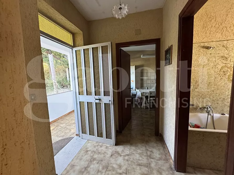 Immagine 5 di Appartamento in vendita  in Via SS133, SNC a Messina