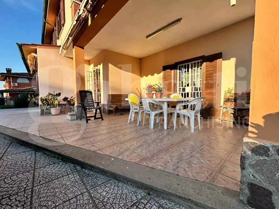 Immagine 10 di Villa in vendita  in Via moschiano, 144 a Roma