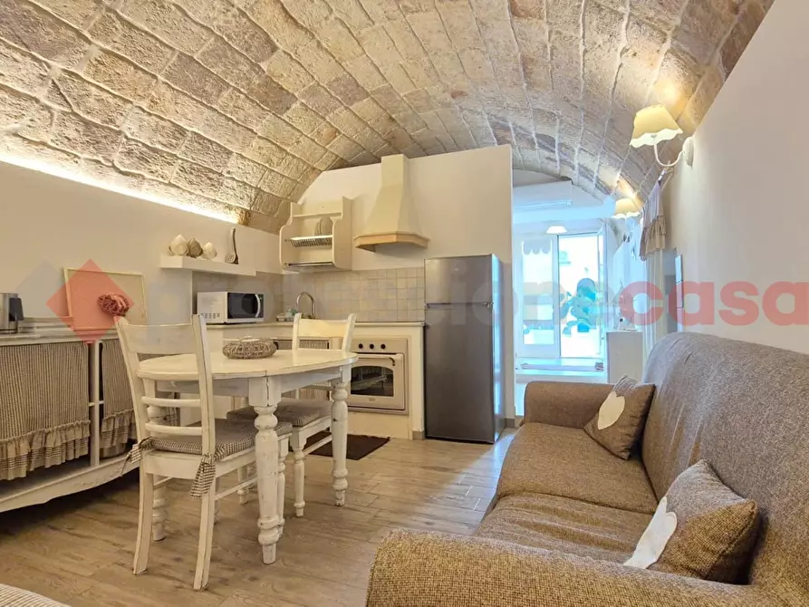 Immagine 1 di Casa indipendente in vendita  in Via ZONA STORICA a Monopoli