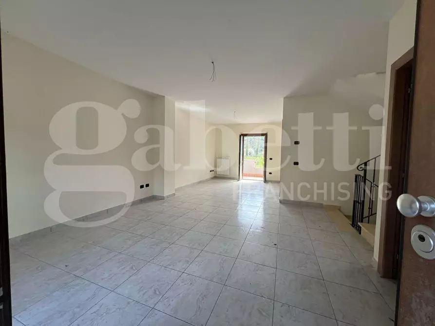 Immagine 21 di Casa bifamiliare in vendita  in Via SS4bis, 74 a Rieti