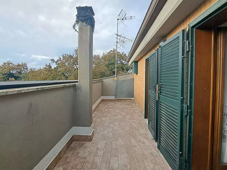 Immagine 25 di Casa bifamiliare in vendita  in Via mar libico, 19 a Pomezia