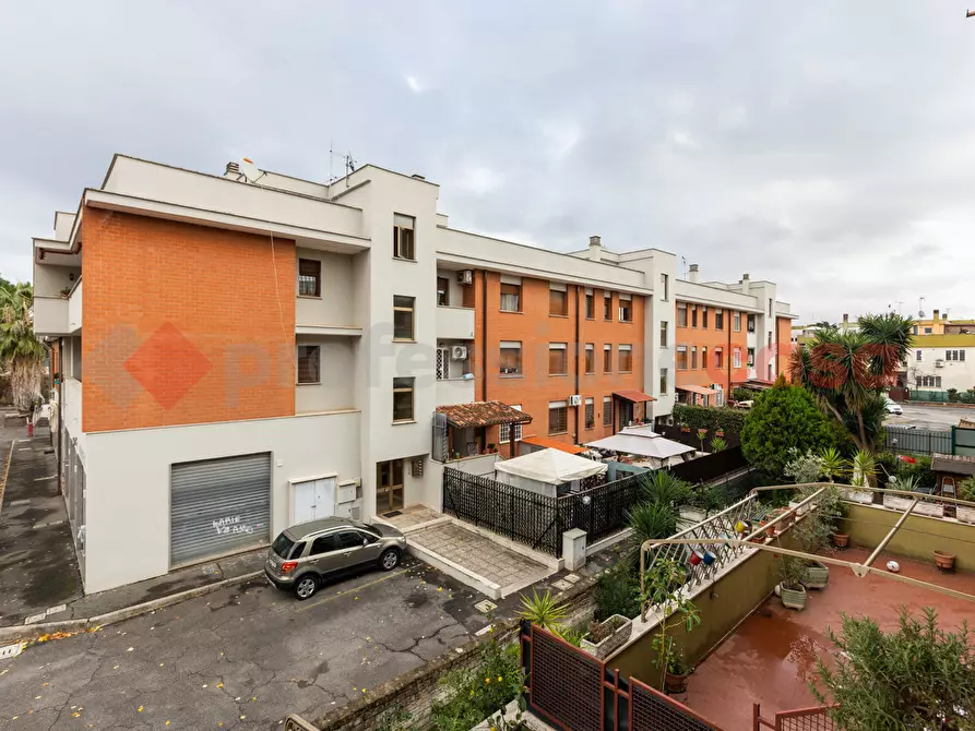 Immagine 42 di Appartamento in vendita  in Via Padre Elia Carosi a Roma