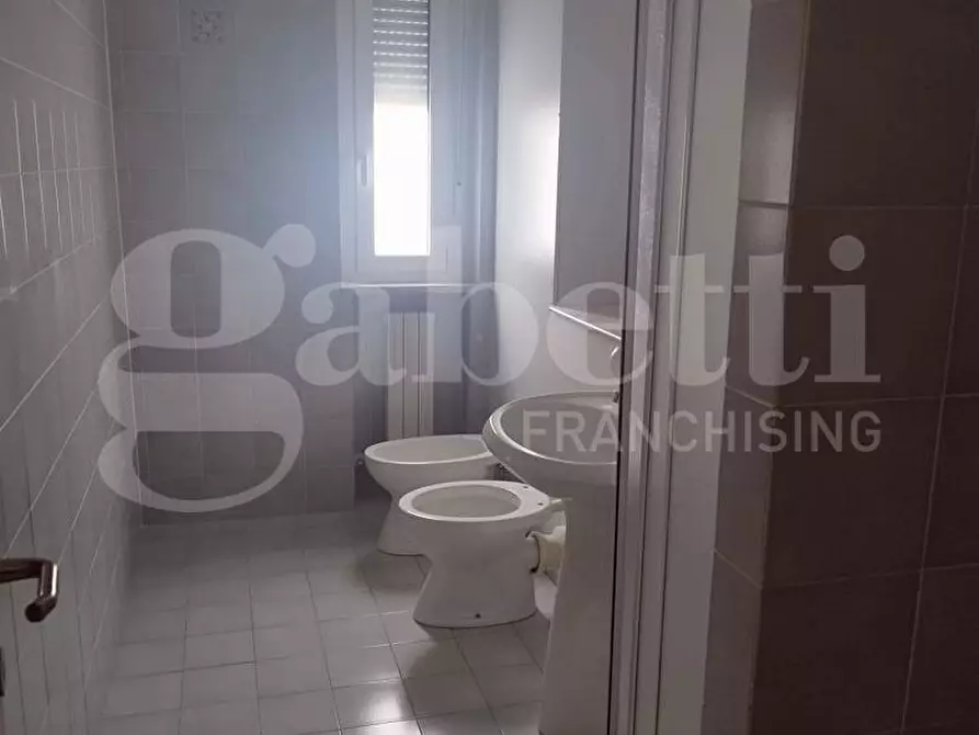 Immagine 7 di Appartamento in vendita  in Piazza SANDRO PERTINI, 11 a Taranto