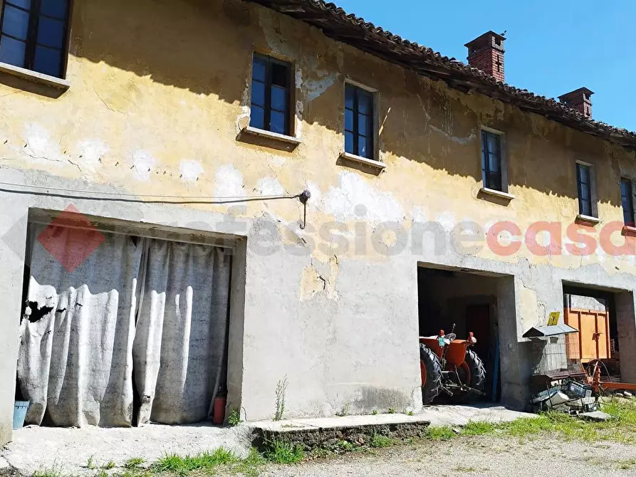 Immagine 4 di Rustico / casale in vendita  in Via G. rossa, 1 a Carpiano