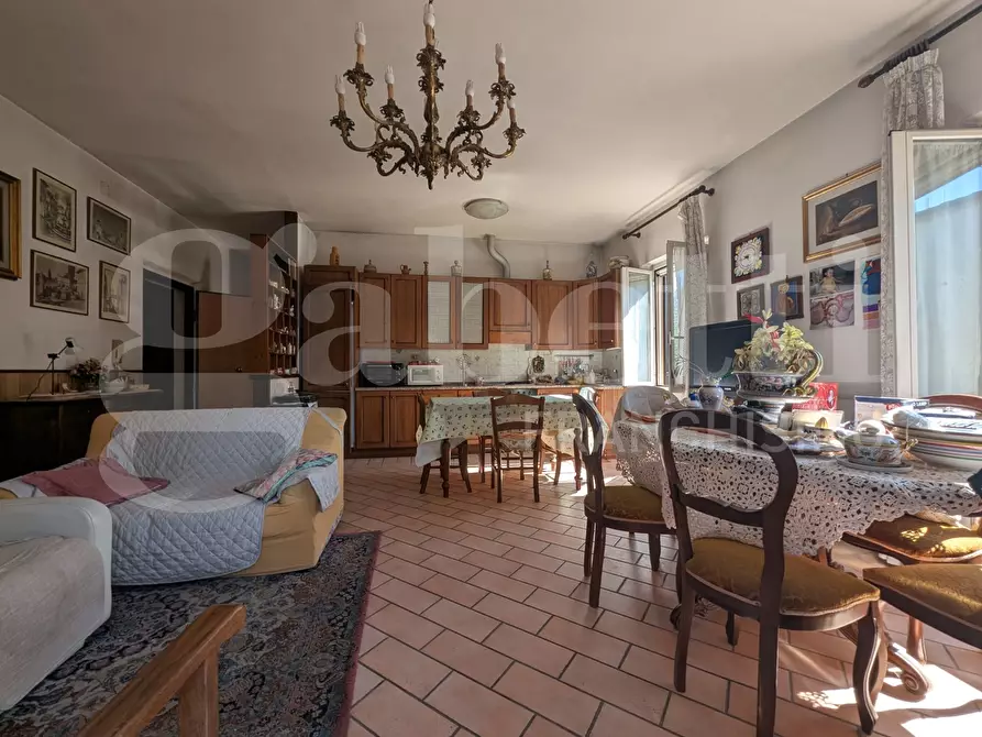 Immagine 2 di Appartamento in vendita  in Via G. MATTEOTTI, 28 a Deruta