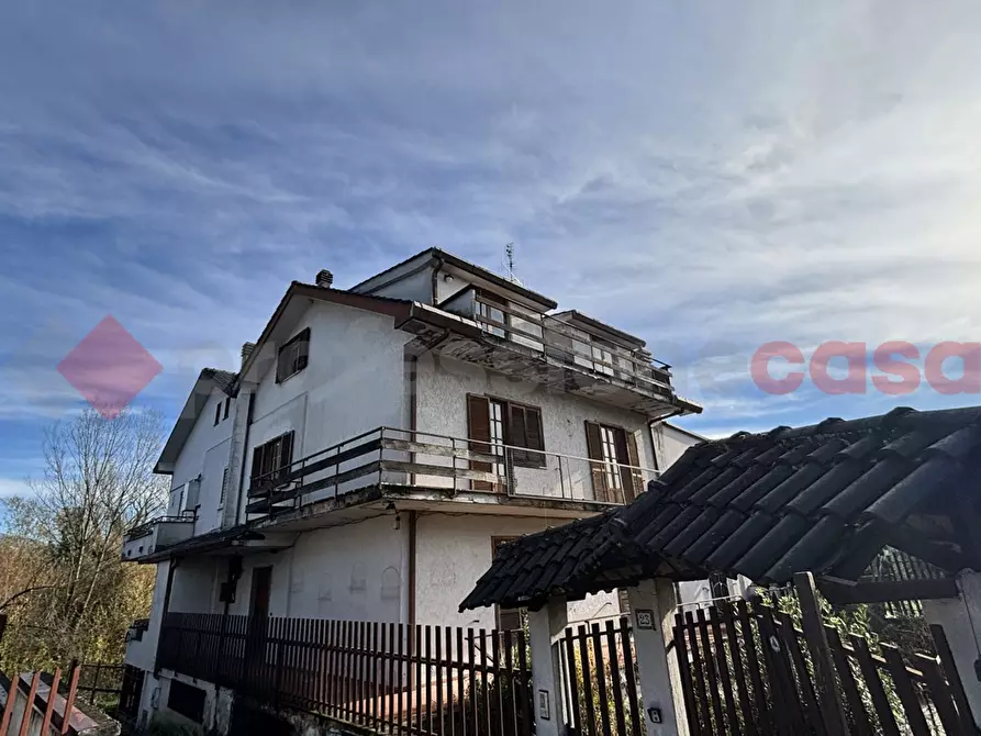 Immagine 9 di Villa in vendita  in Via Villini, 21 a Alatri