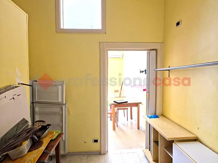 Immagine 9 di Appartamento in vendita  in Via CASTROMEDIANO, 58 a Bari