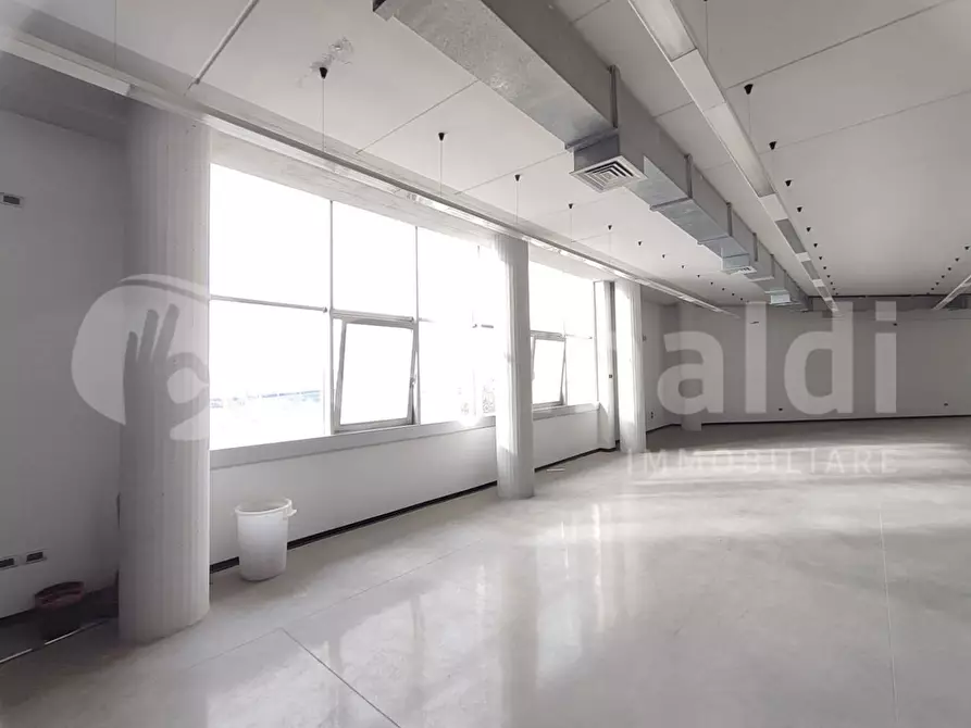 Immagine 8 di Ufficio in affitto  in Via Juri Gagarin a Corciano