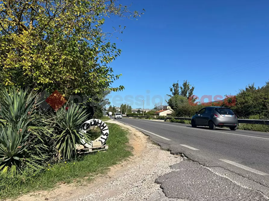 Immagine 11 di Negozio in affitto  in Via Casilina, snc a Anagni