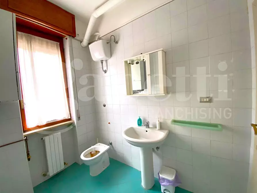 Immagine 12 di Appartamento in vendita  in Via Turati a San Severo