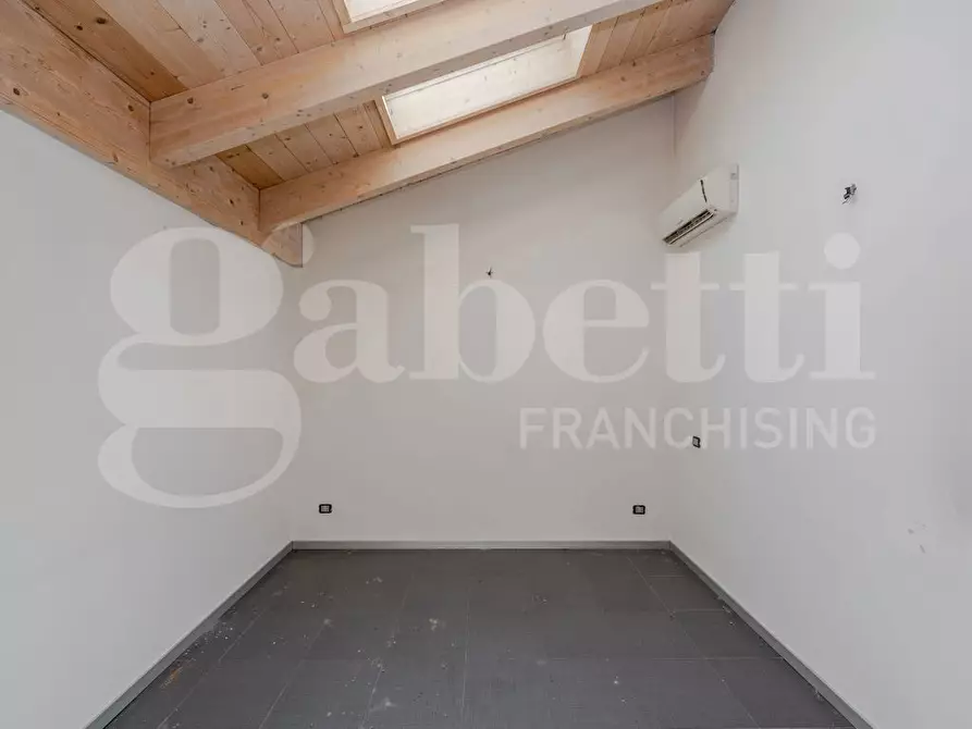 Immagine 18 di Ufficio in vendita  in Via Vezzani, 3 a Bernareggio