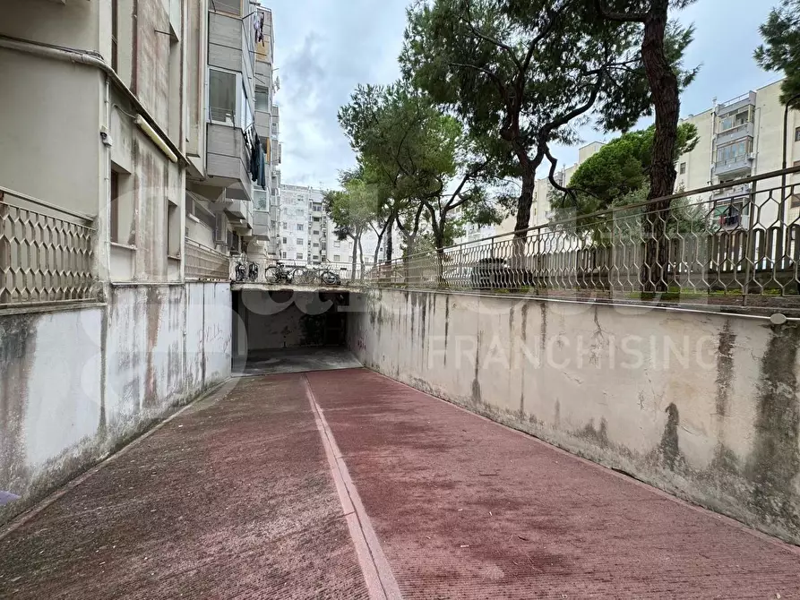 Immagine 18 di Box auto in vendita  in Via Parini, 65 a Lecce