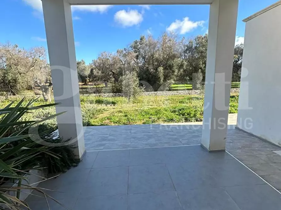 Immagine 2 di Villa in vendita  in Contrada Monticello a Carovigno