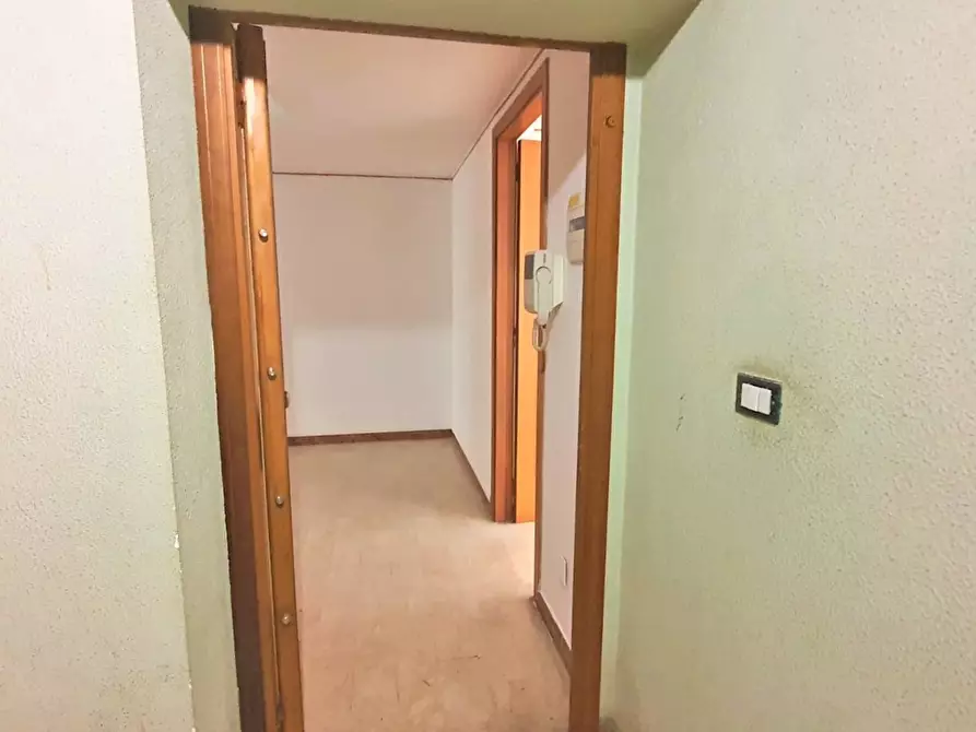 Immagine 5 di Appartamento in vendita  in Corso Alberto Amedeo, 74 a Palermo