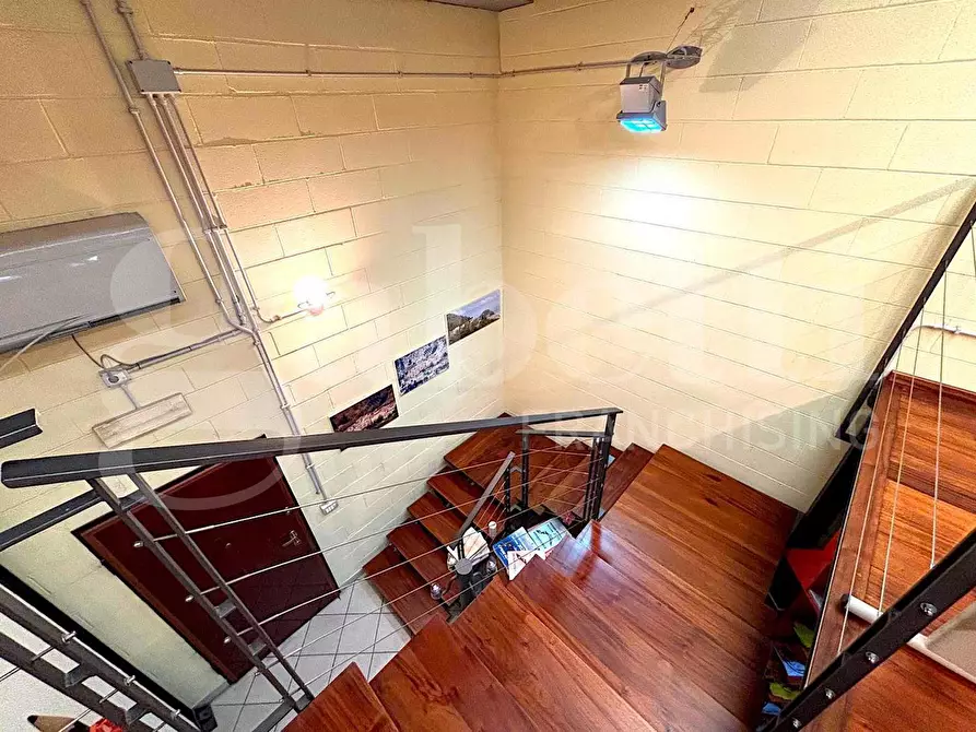Immagine 5 di Loft/Open space in vendita  in Via dell'Artigianato a Finale Ligure