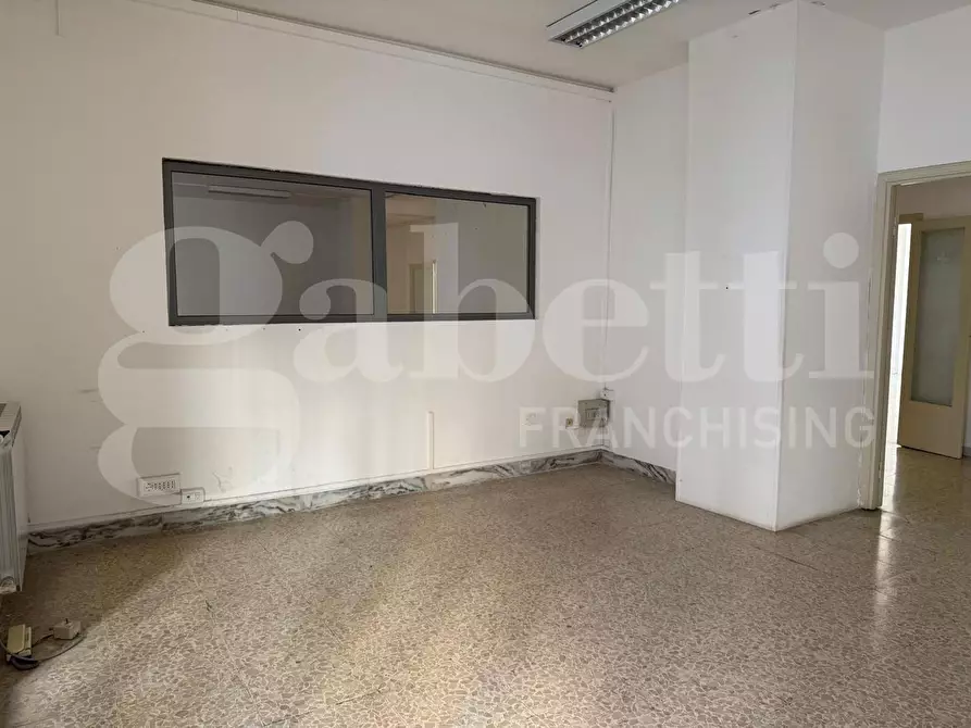 Immagine 8 di Ufficio in vendita  in Via dei salici, 65 a Rieti