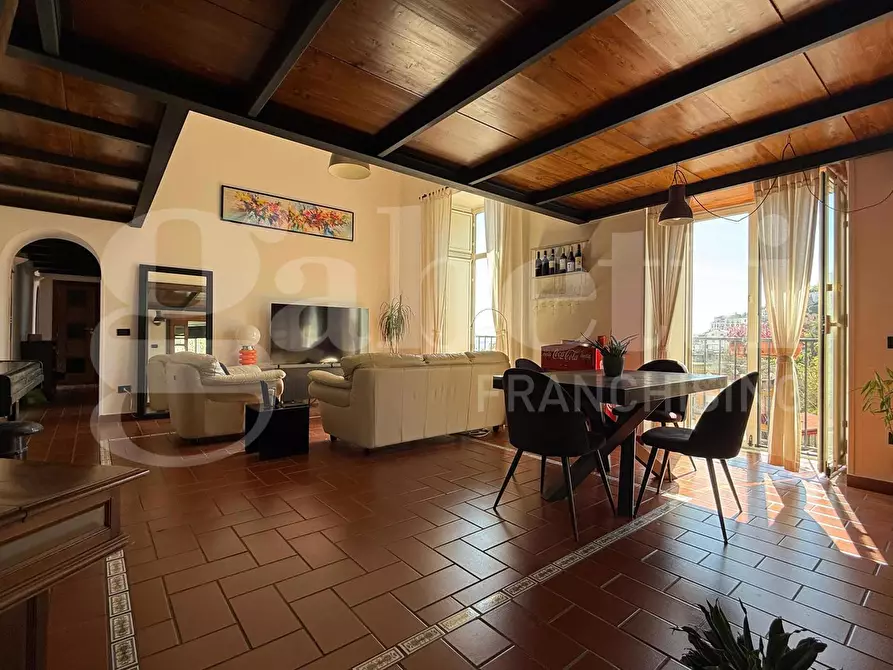 Immagine 21 di Appartamento in vendita  in Via Girolamo Santa Croce, 15 a Napoli