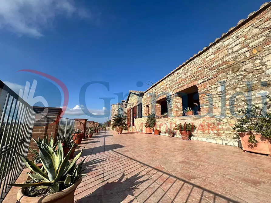 Immagine 32 di Villa in vendita  in Via Giuseppe Garibaldi a Corciano