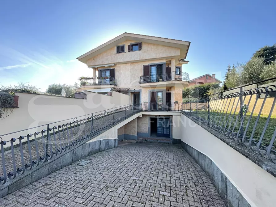 Immagine 41 di Casa bifamiliare in vendita  in Via dei Ciclamini, 25 a Rocca Di Papa