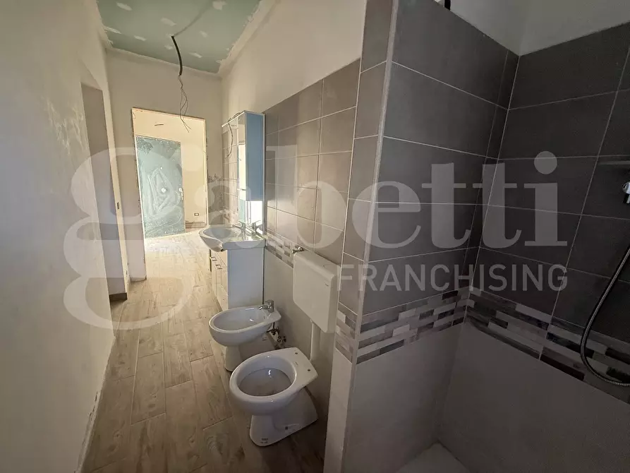 Immagine 7 di Casa indipendente in vendita  in Viale MAGNA GRECIA, 128/B a Catanzaro