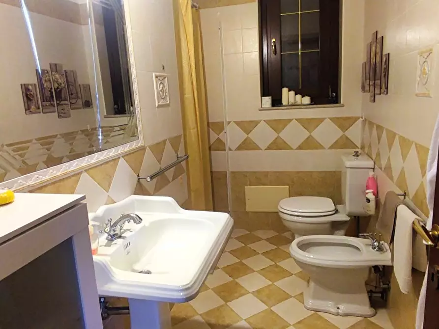 Immagine 24 di Villa in vendita  in LocalitÃ  MULUCCHINI, SNC a Amaroni