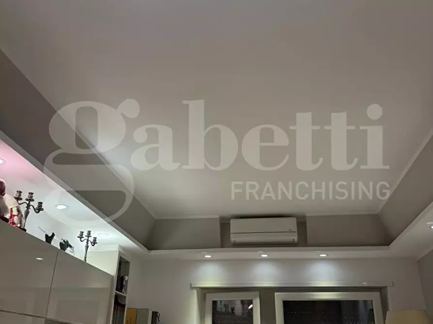 Immagine 4 di Appartamento in vendita  in Via Antonio De Viti De Marco a Roma