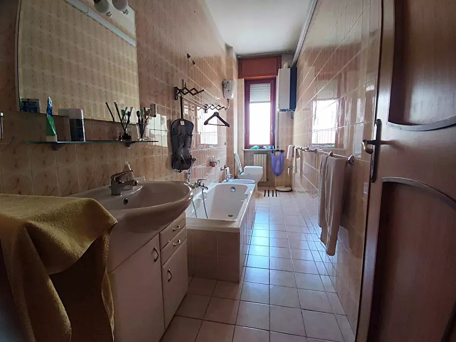 Immagine 10 di Appartamento in vendita  in Via GUIDO RENI a San Severo