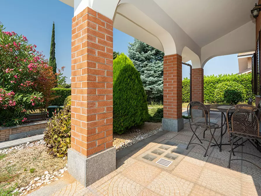 Immagine 48 di Villa in vendita  in Viale Veneto a Orbassano
