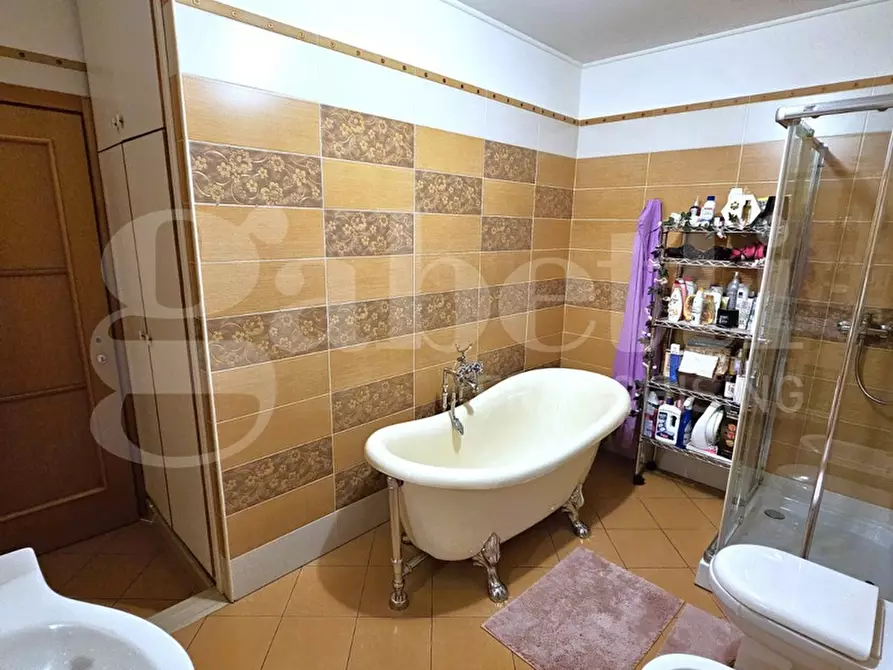 Immagine 15 di Appartamento in vendita  in Via Massimo D'Azeglio, 182 a San Severo