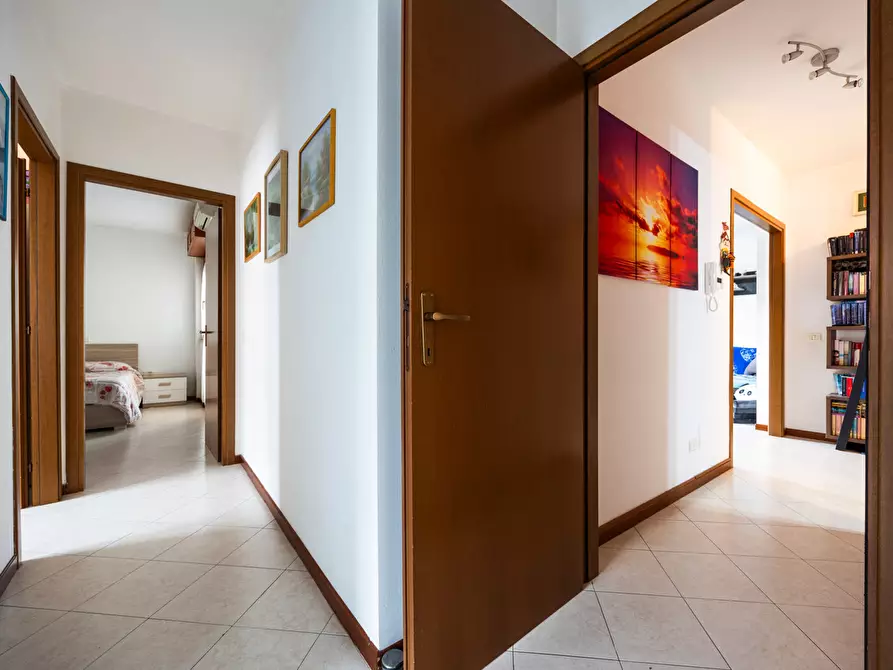 Immagine 10 di Appartamento in vendita  in Via Pia Nalli a Roma