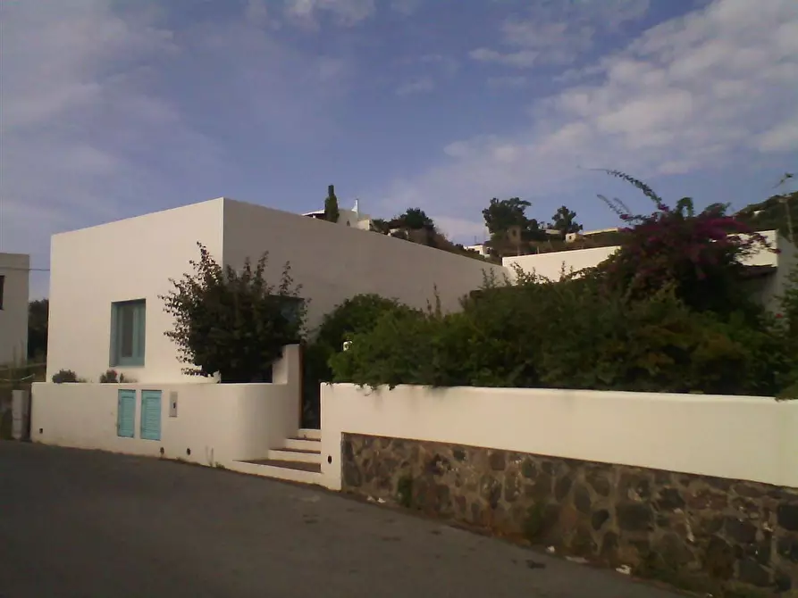 Immagine 1 di Villa in vendita  in Via Umberto I Salina, sn a Santa Marina Salina