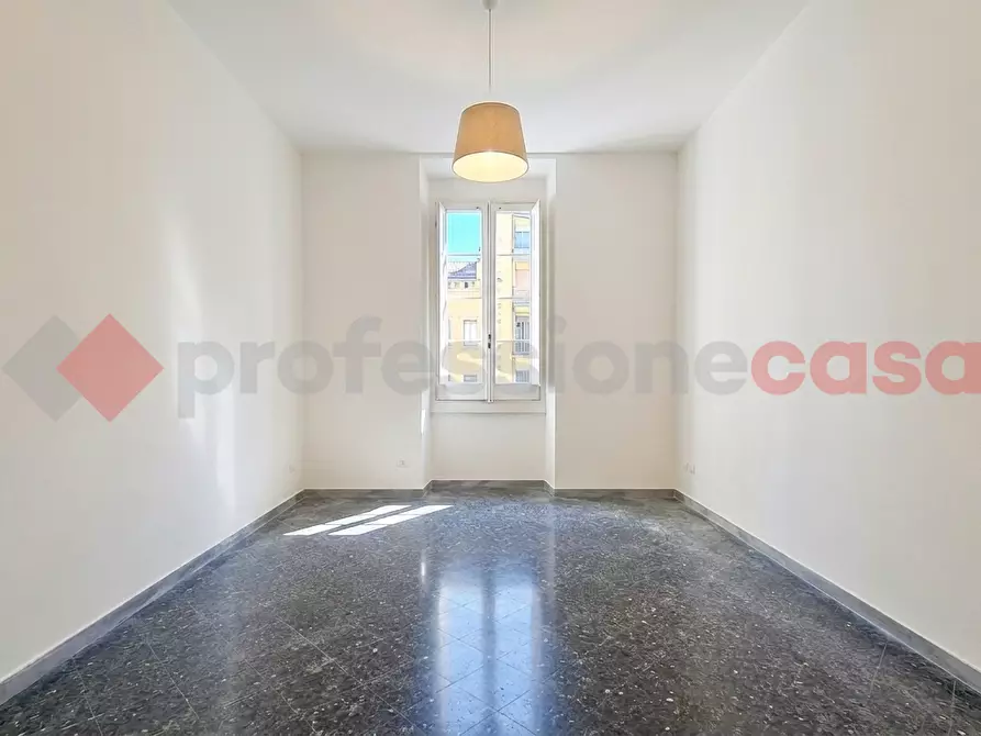 Immagine 2 di Appartamento in vendita  in Via DEI MILLE a Bari