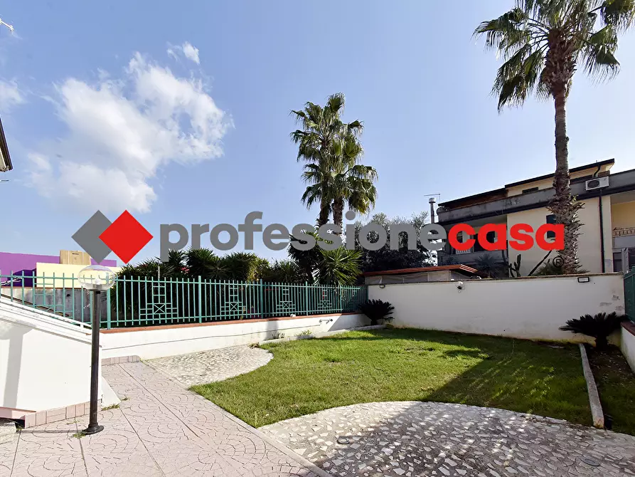 Immagine 41 di Villetta a schiera in vendita  in Via Ugo Foscolo, 36 a Santa Maria Capua Vetere