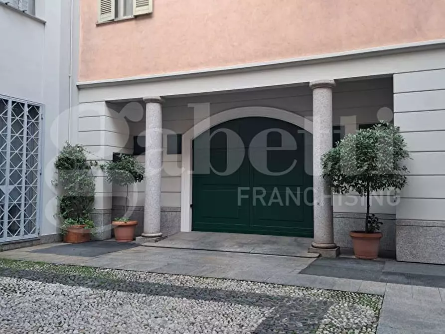 Immagine 5 di Box auto in vendita  in Corso di porta Romana, 55 a Milano