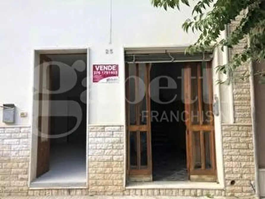 Immagine 2 di Casa indipendente in vendita  in Via Roma, 25 a Salice Salentino