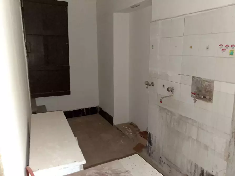 Immagine 4 di Appartamento in vendita  in Via Vittorio Emanuele, Snc a Mondragone