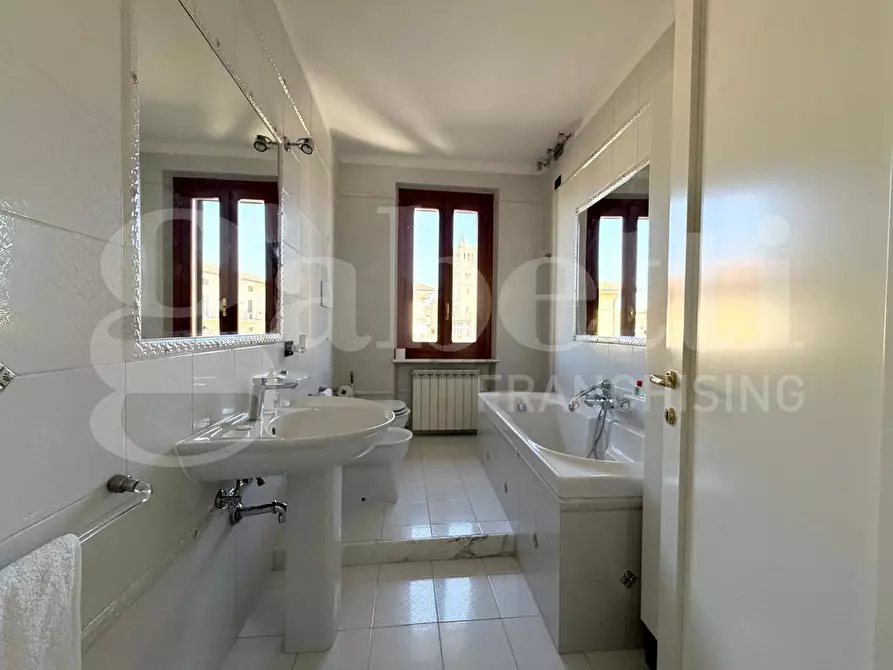 Immagine 30 di Appartamento in vendita  in Via MICHELANGELO, 33 a Assisi