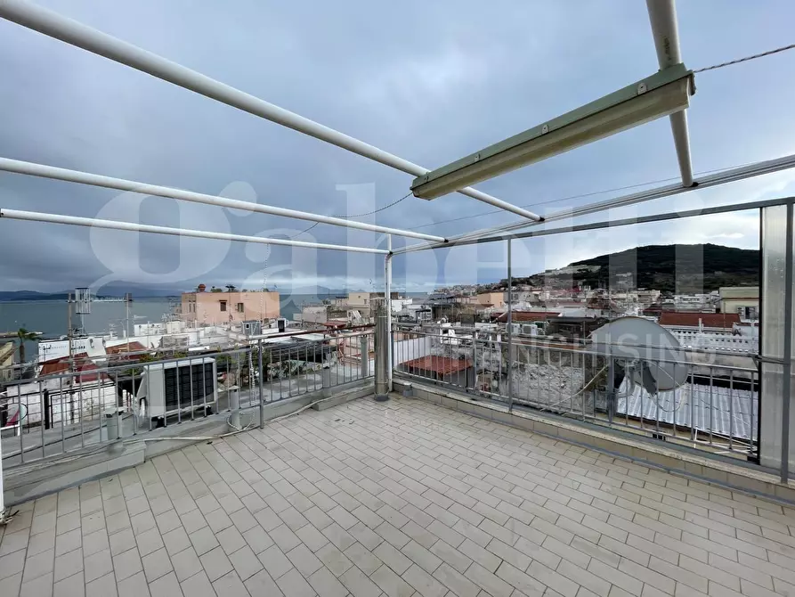 Immagine 3 di Palazzo in vendita  in Vico 11 lungomare caboto, 41 a Gaeta