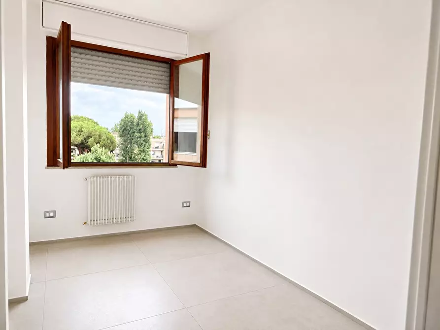 Immagine 12 di Appartamento in vendita  in Via Padre Massaruti, 304 a Roma